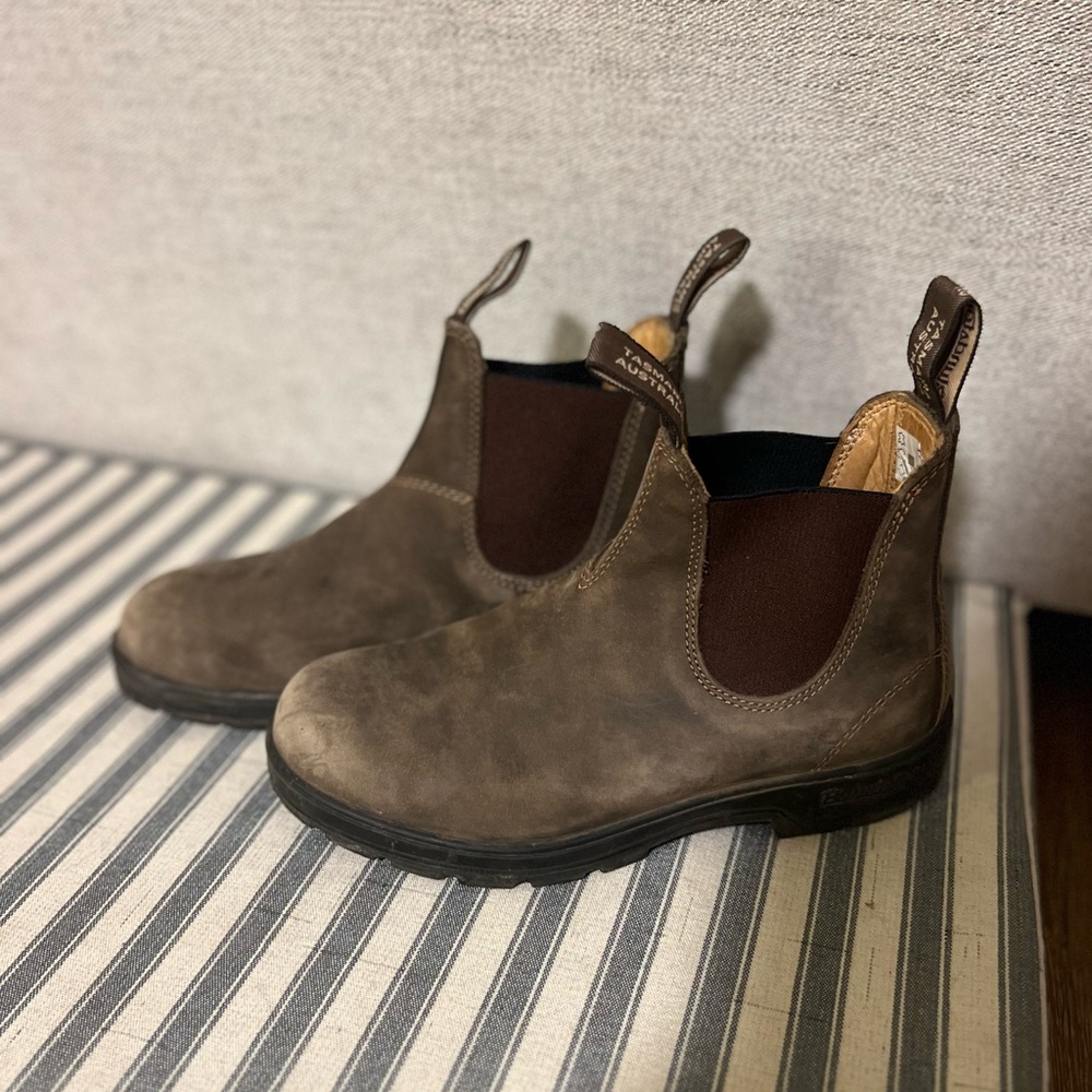 585 Chelsea boots woman’s classic
